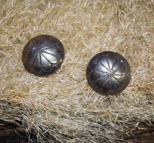 Sara Stud Earrings