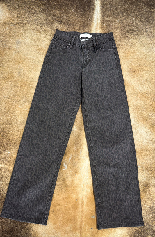 Leo Denim